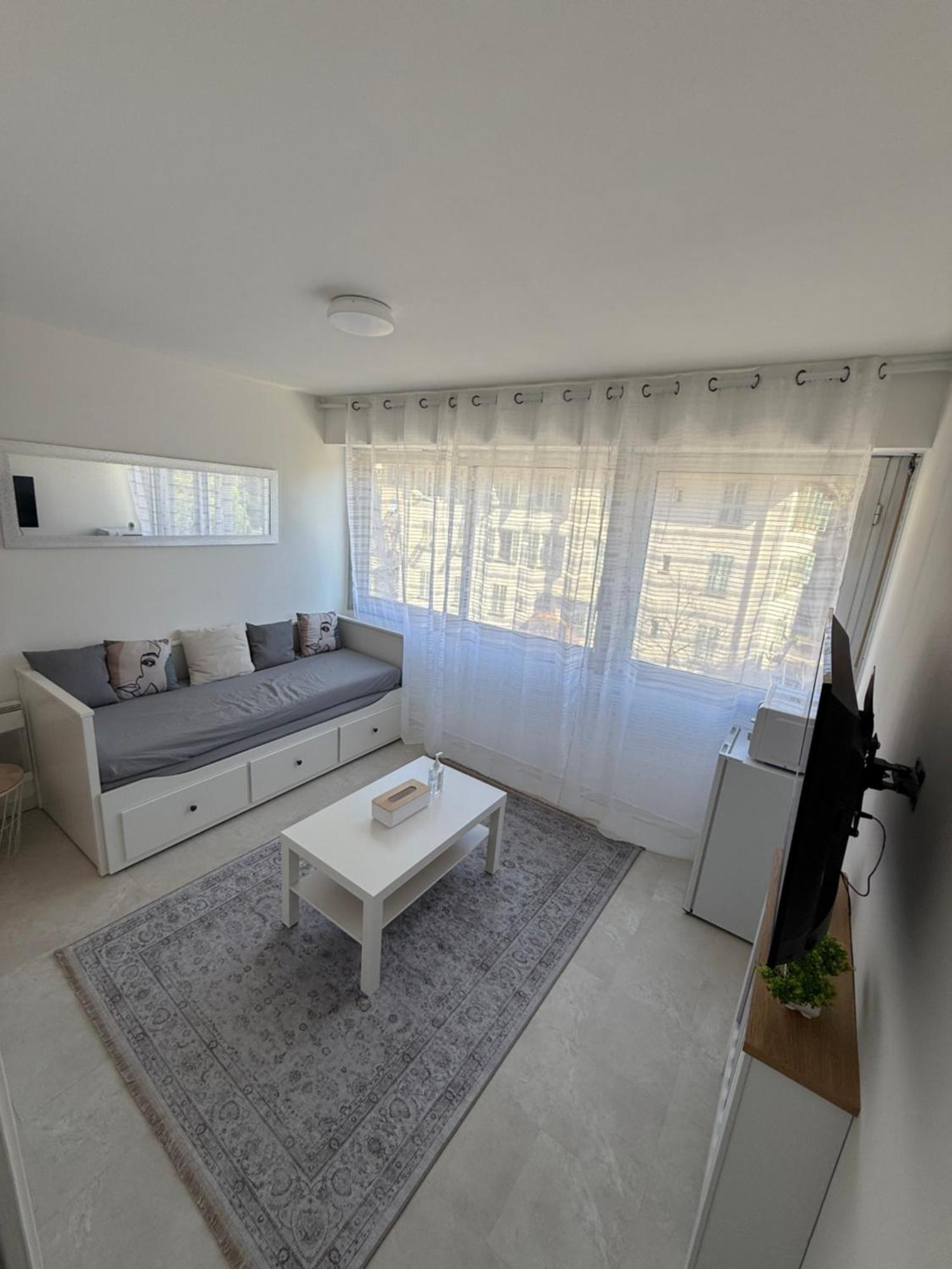 Studio Cosy Entierement Equipe Nice Luaran gambar